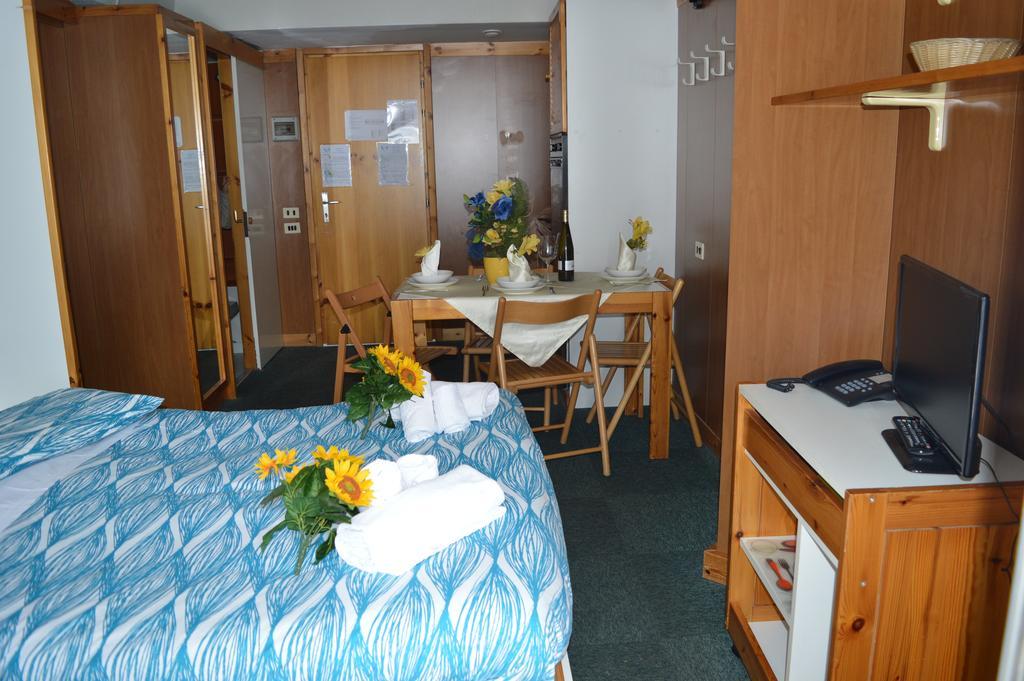Residence Il Vigo Di Marilleva Ngoại thất bức ảnh